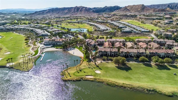 $3,850 | 15 Via Di Vita, Henderson, NV 89011