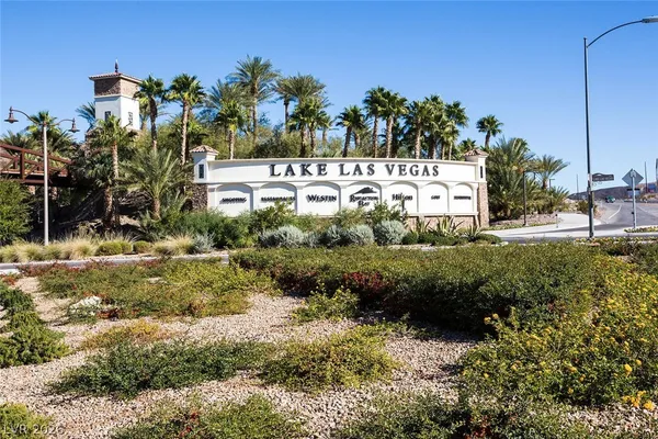 $3,850 | 15 Via Di Vita, Henderson, NV 89011