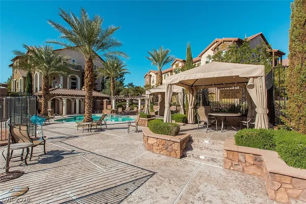 $3,850 | 15 Via Di Vita, Henderson, NV 89011