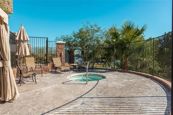 $3,850 | 15 Via Di Vita, Henderson, NV 89011