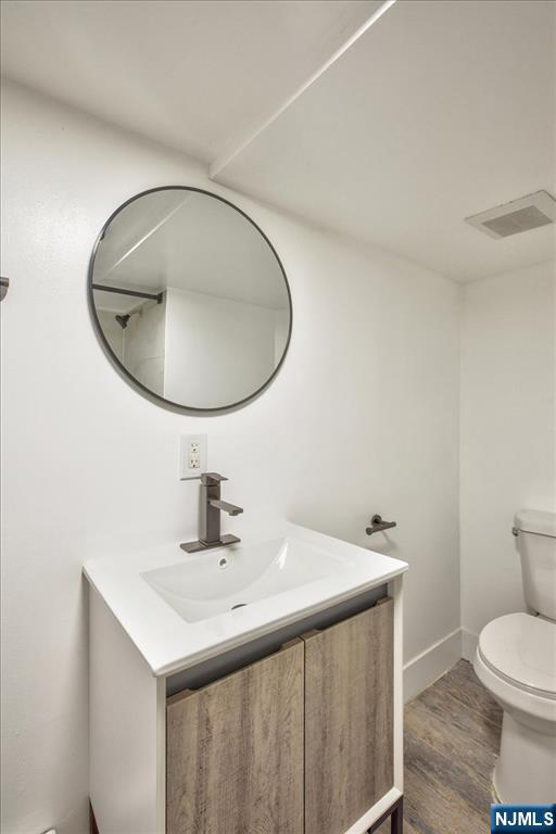 22 Edwin Place Newark, NJ 07112 - Photo 34 of 50