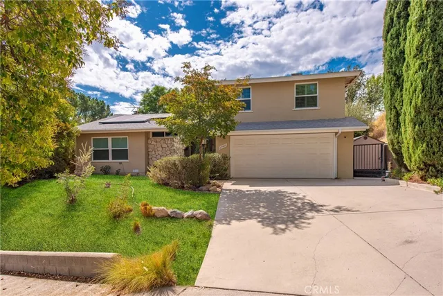 $5,200 | 23416 Community Street, Unit A, West Hills, CA 91304