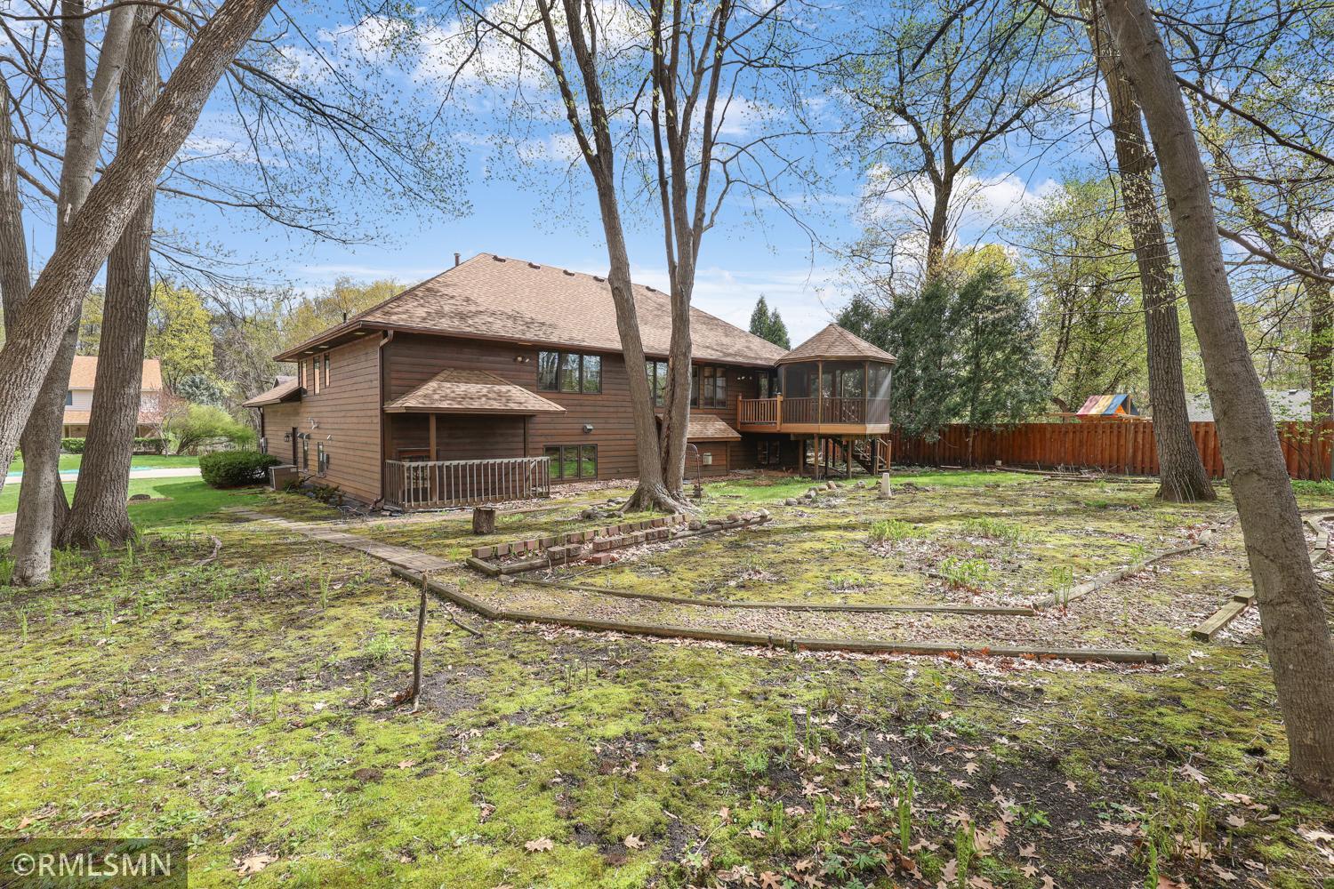 18603 Kristie Lane Eden Prairie, MN 55346 - Photo 33 of 36