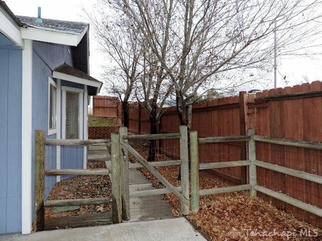 22117 Copper Street Tehachapi, CA 93561 - Photo 11 of 30 Gallery Image 11