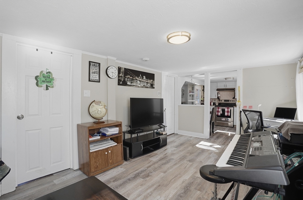 57 Gardner Road Templeton, MA 01468 - Photo 14 of 21