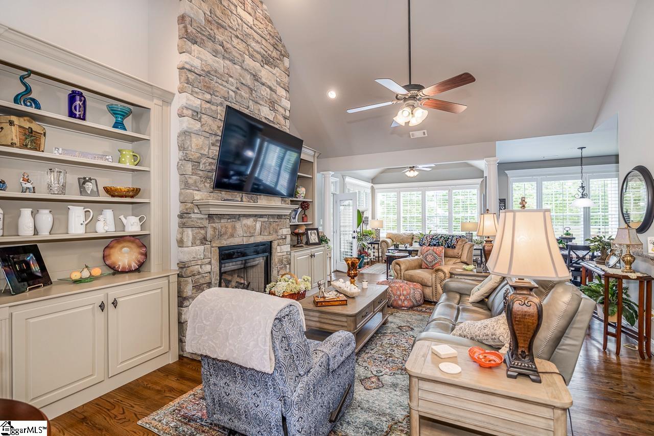 8 Aldgate Way Greer, SC 29650 - Photo 2 of 30