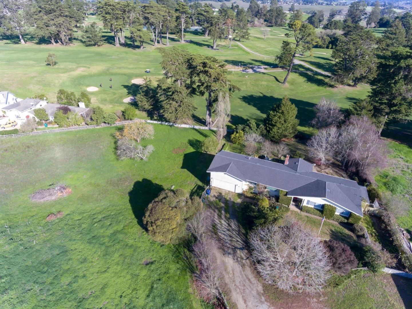 53 Hillcrest Road Watsonville, CA 95076 - Photo 2 of 26 Gallery Image 2