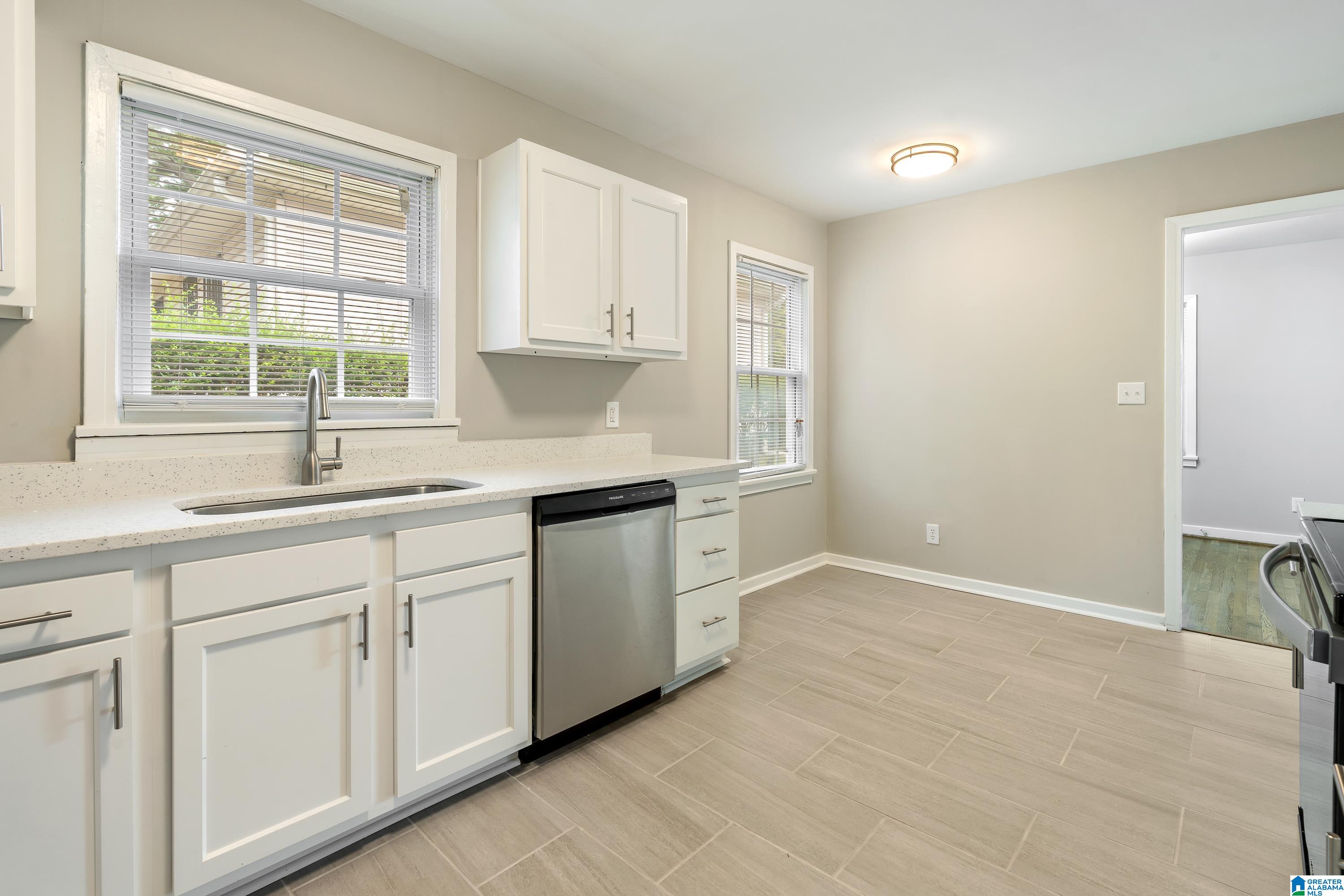 1304 Mims Street Southwest Birmingham, AL 35211 - Photo 11 of 27
