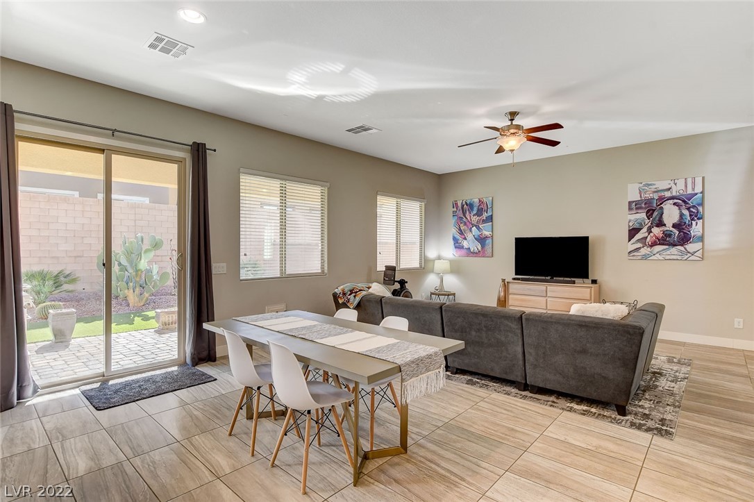 89 Einstein Ridge Way Las Vegas, NV 89183 - Photo 11 of 41 Gallery Image 11