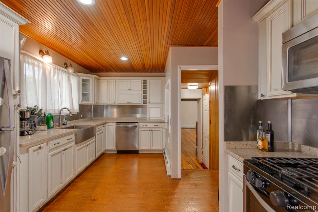 1515 West Frances Road Mount Morris, MI 48458 - Photo 4 of 35 Gallery Image 4