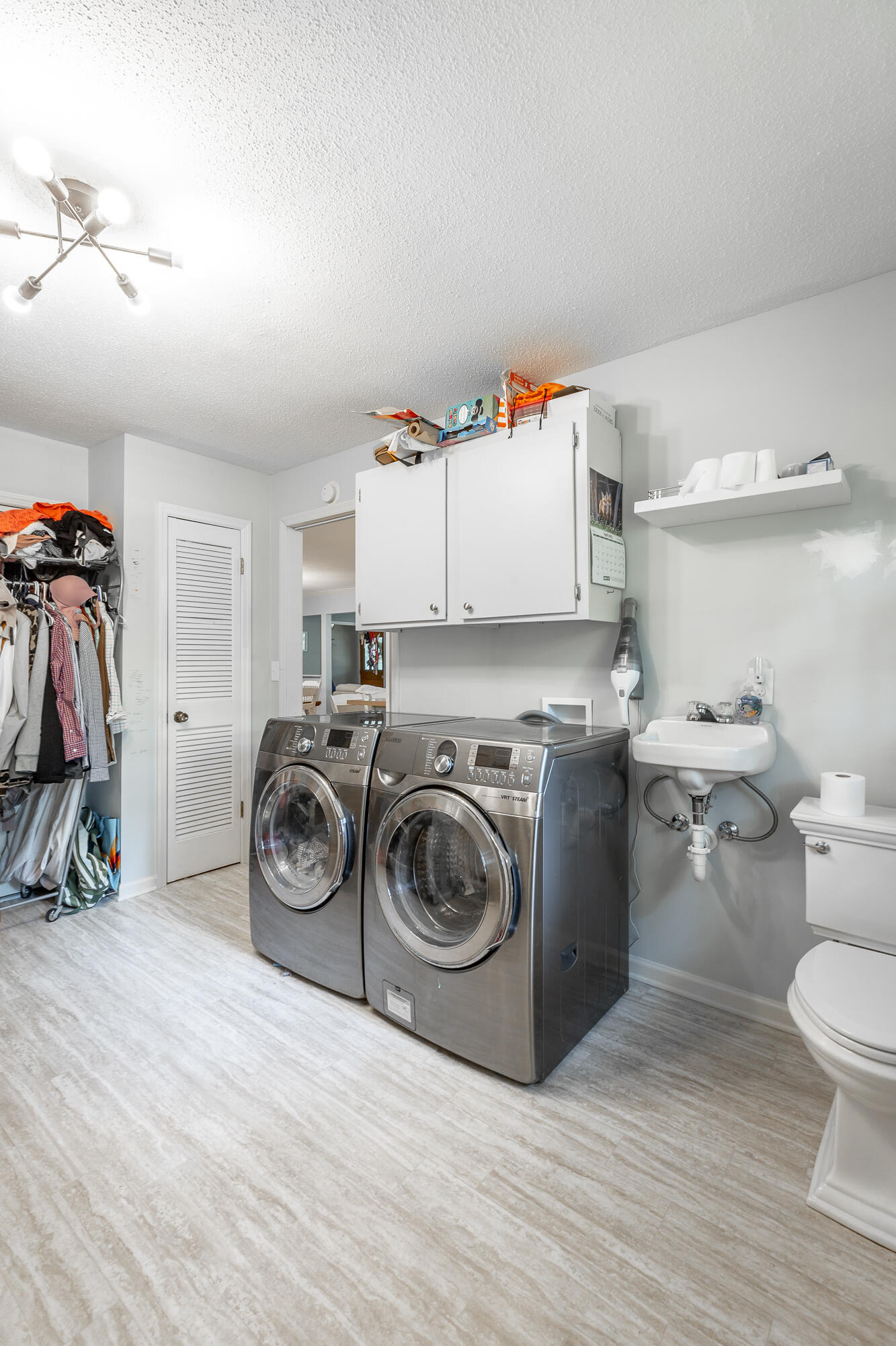708 Hartman Road Hixson, TN 37343 - Photo 36 of 53 Laundry room