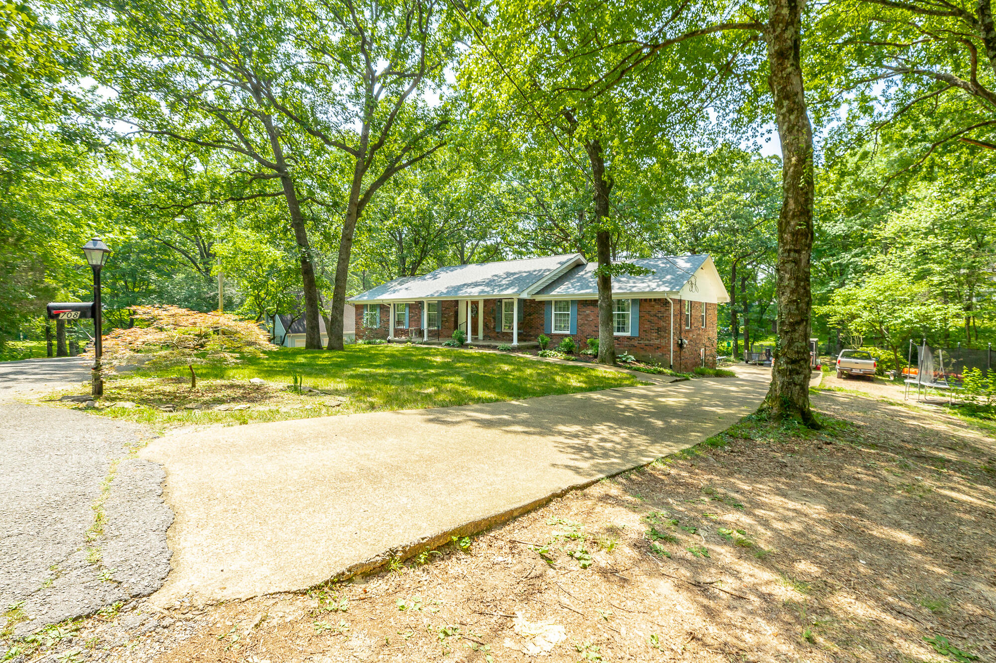 708 Hartman Road Hixson, TN 37343 - Photo 38 of 53 Driveway