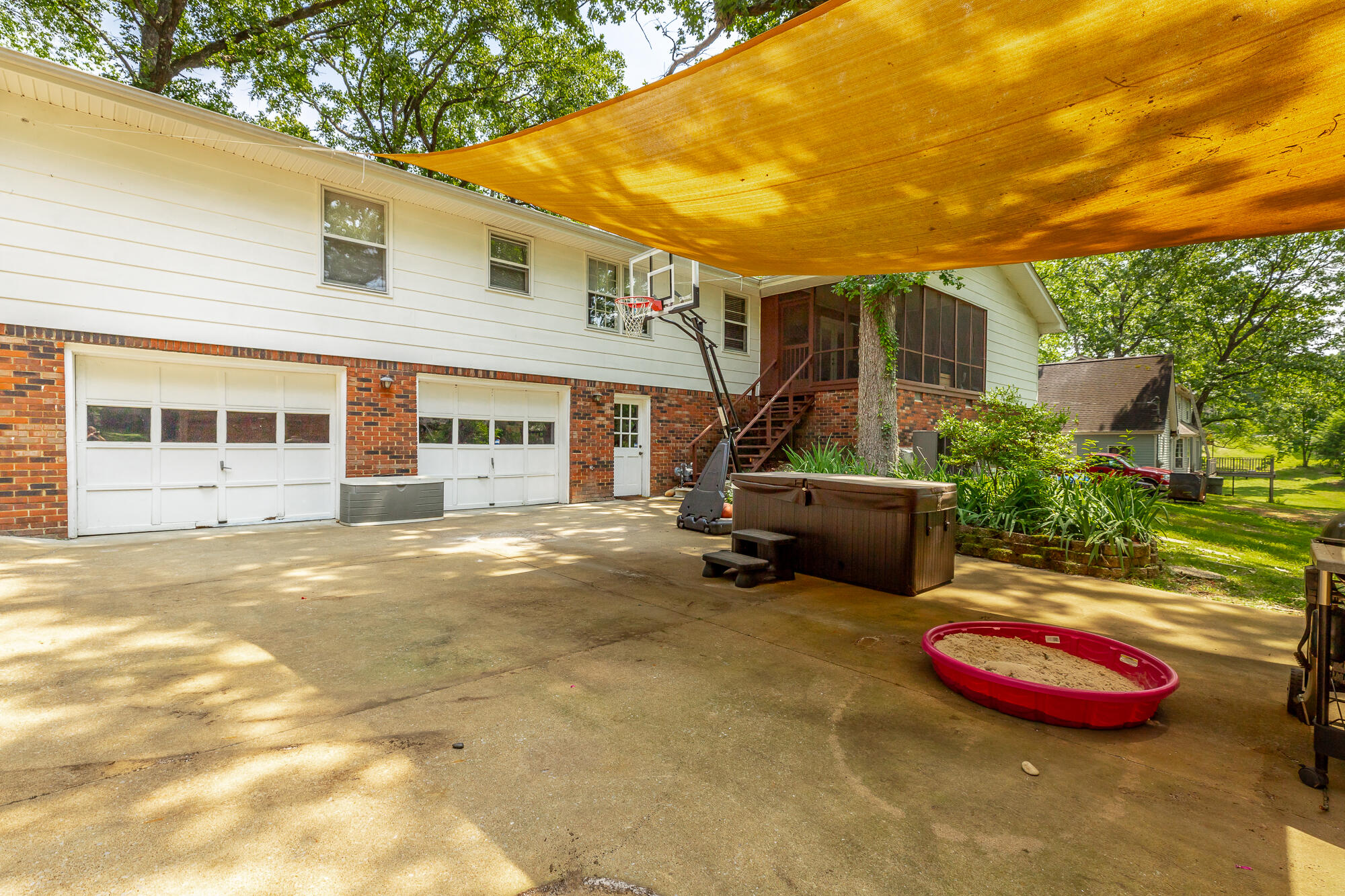 708 Hartman Road Hixson, TN 37343 - Photo 49 of 53 Double garage