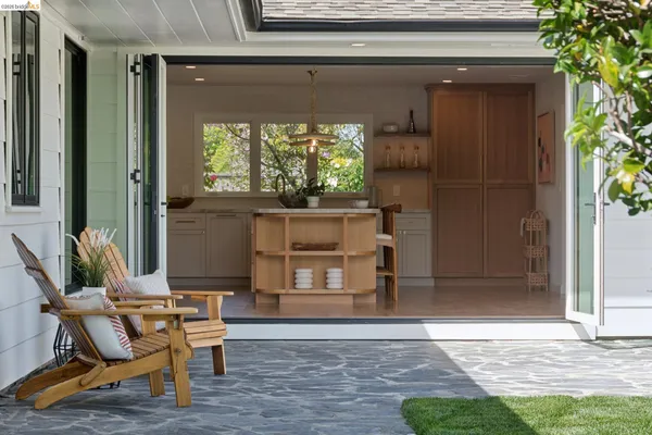 $3,495,000 | 246 Pershing Drive, Oakland, CA 94611
