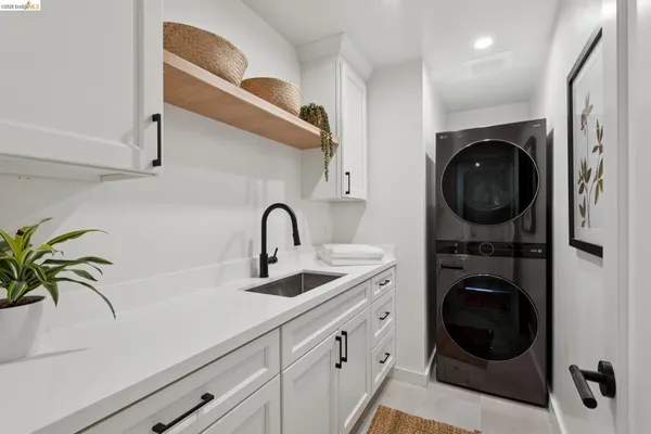 $3,495,000 | 246 Pershing Drive, Oakland, CA 94611