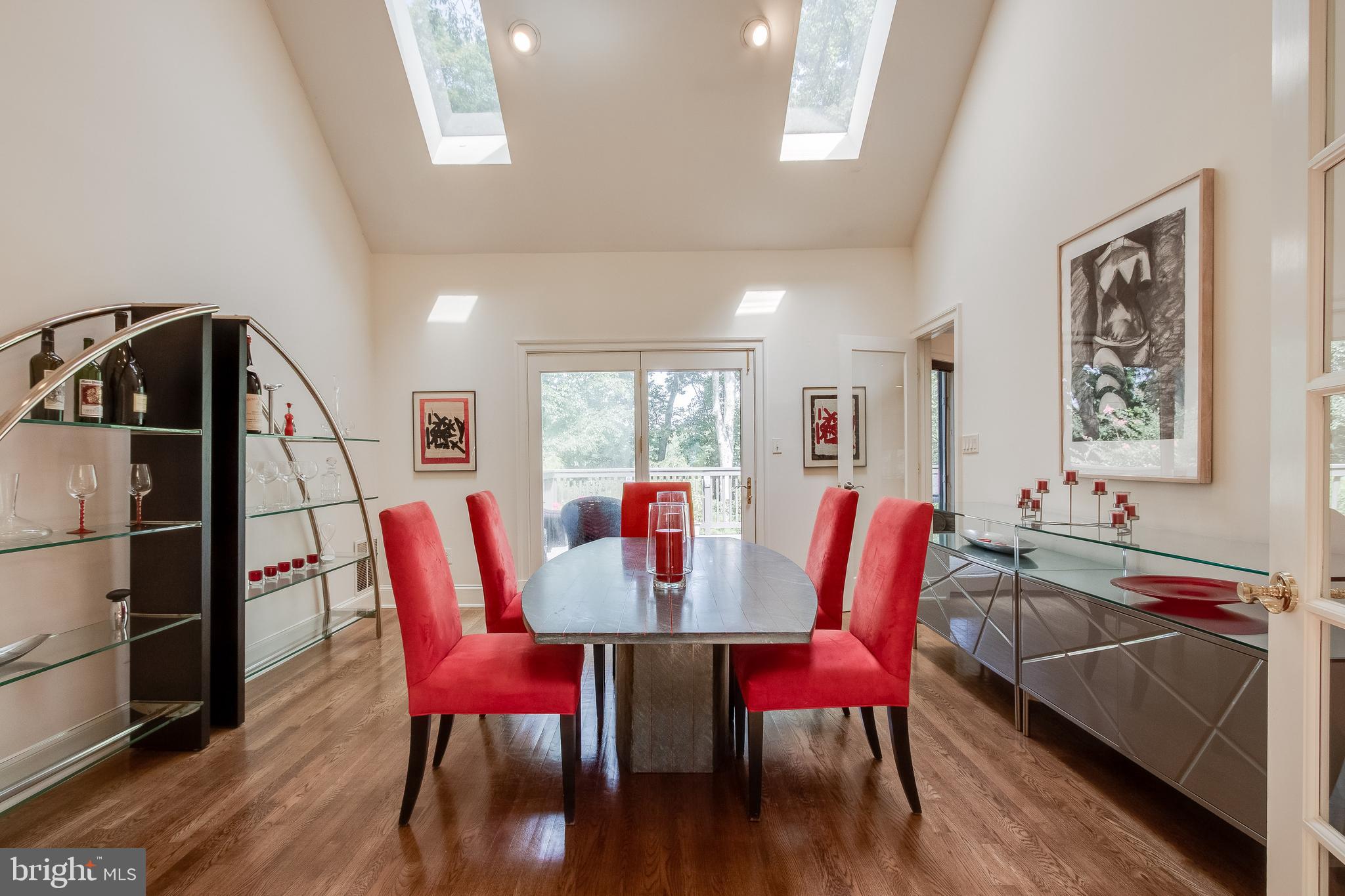 7346 Hooking Road McLean, VA 22101 - Photo 13 of 53 Dn Rm Skylits &drs to deck.L dr replced since pic