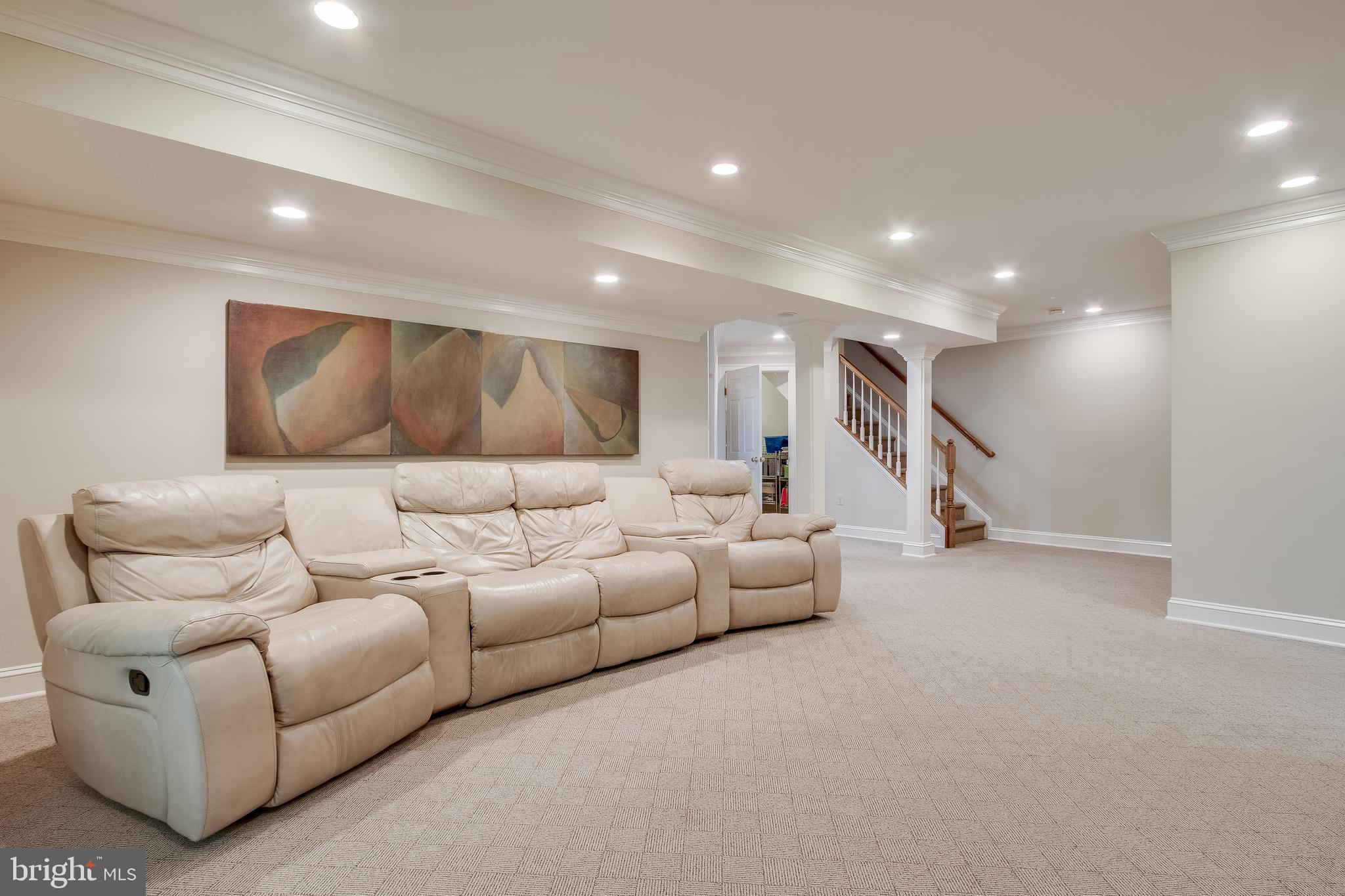 7346 Hooking Road McLean, VA 22101 - Photo 40 of 53 2nd fam & media Rm.