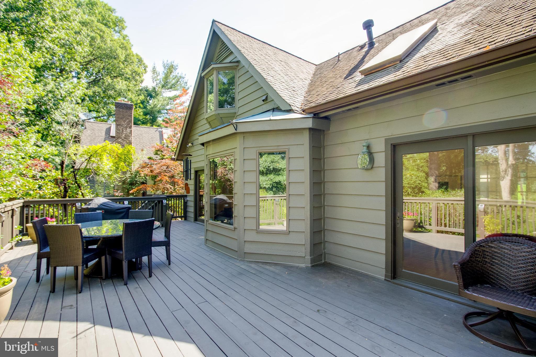 7346 Hooking Road McLean, VA 22101 - Photo 46 of 53 Deck w/2 sets of drs. great for entertaining flow