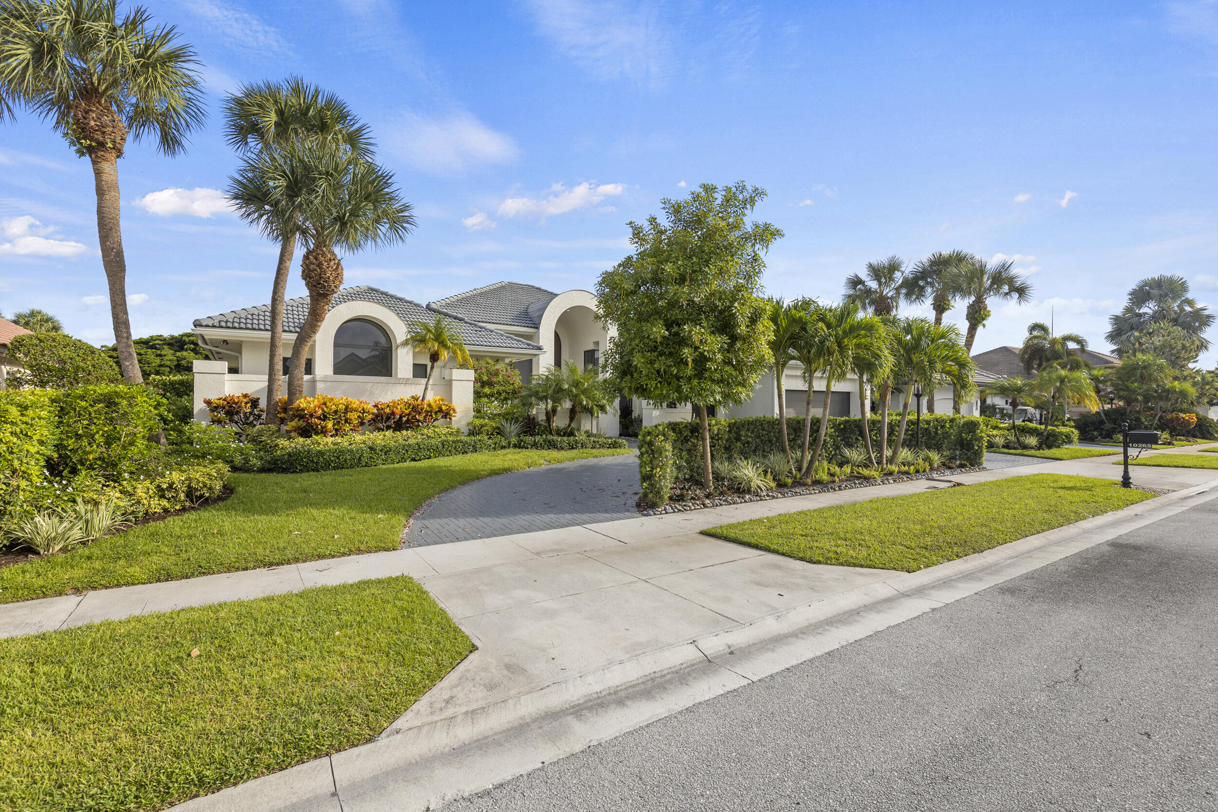 10265 Shireoaks Lane Boca Raton, FL 33498 - Photo 1 of 80 SLHG