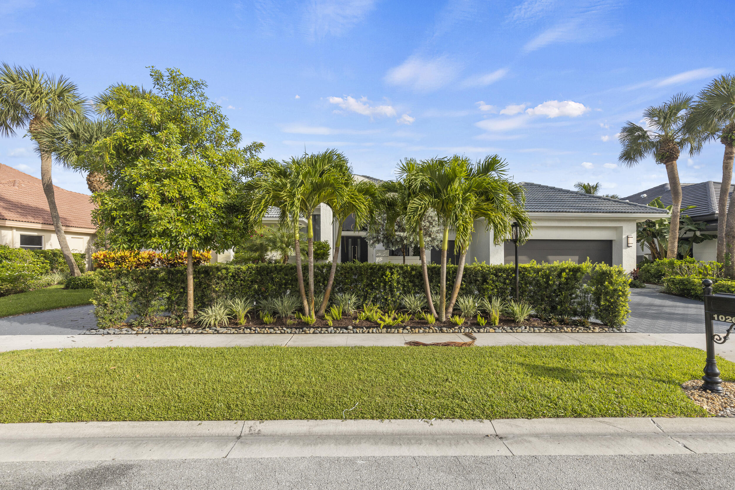 10265 Shireoaks Lane Boca Raton, FL 33498 - Photo 4 of 80 SLHG