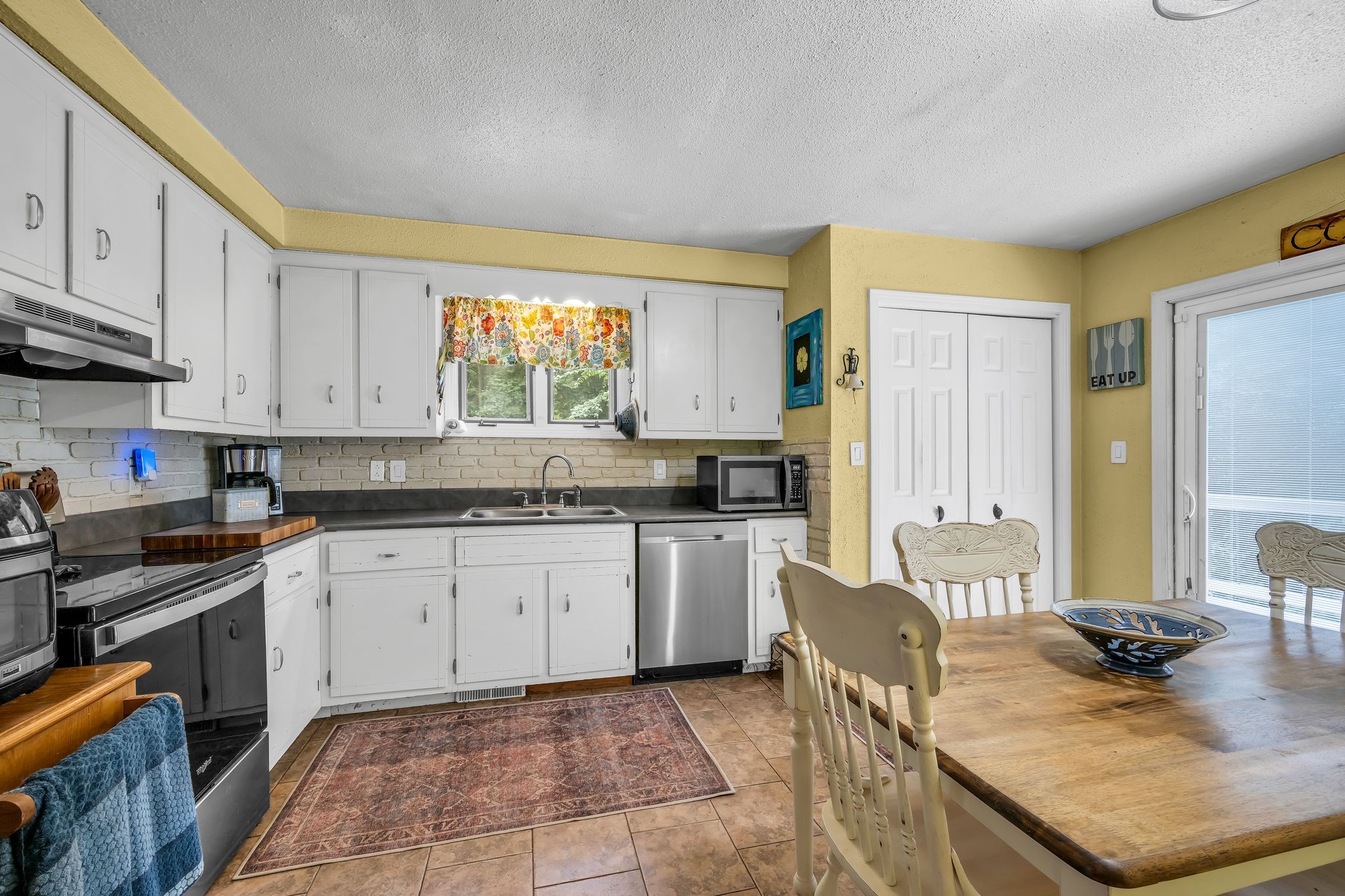 830 Hadley Road Clarksville, TN 37042 - Photo 10 of 42