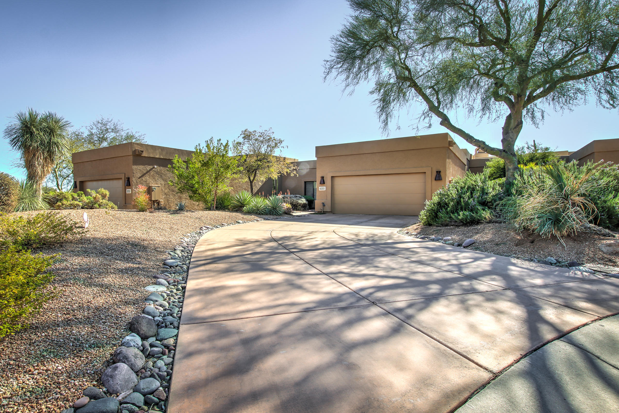 18633 Amarado Circle Rio Verde, AZ 85263 - Photo 5 of 36 18633 Amarado Cir-8