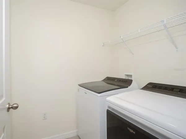 $2,380 | 19162 Northwest 164th Road, High Springs, FL 32643
