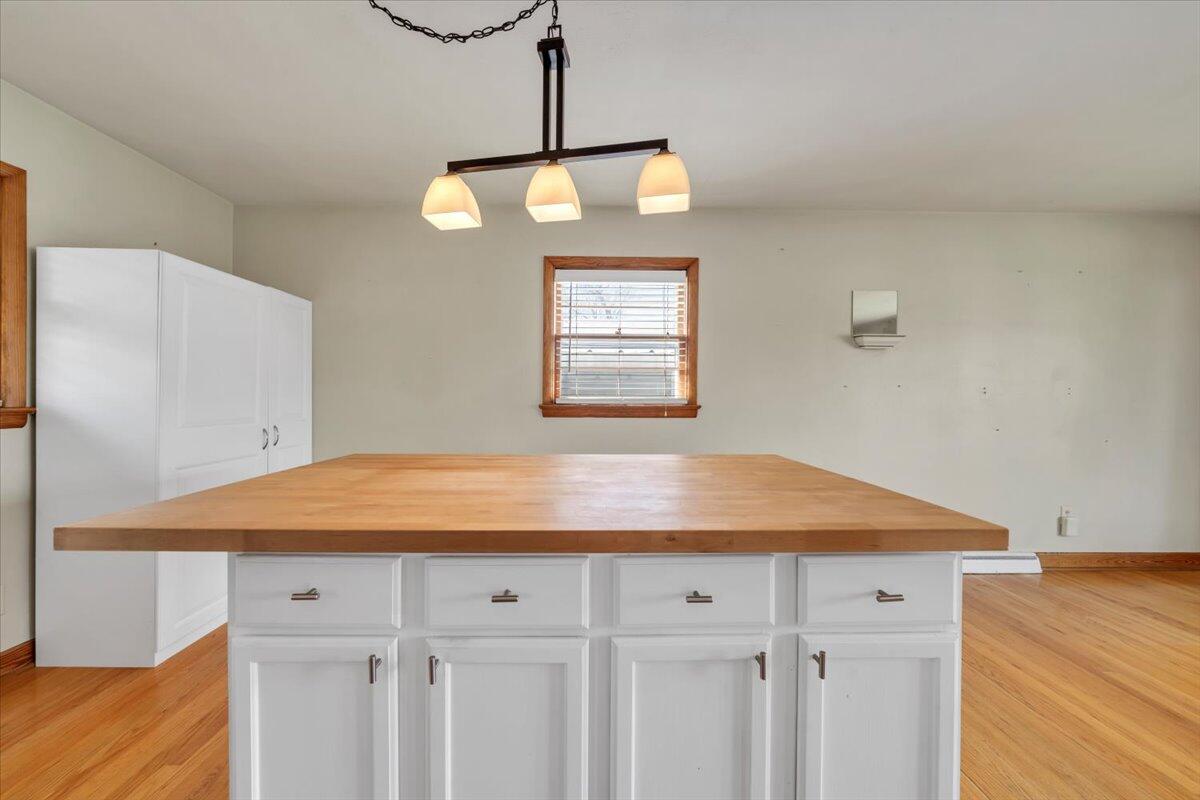 2515 Northminster Road Northwest Roanoke, VA 24012 - Photo 11 of 54 a view of a room with a ceiling fan