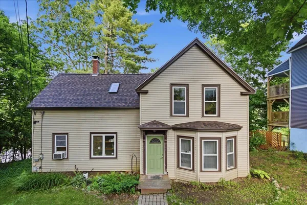 $317,500 | 36-21 Newbury Street, Auburn, ME 04210