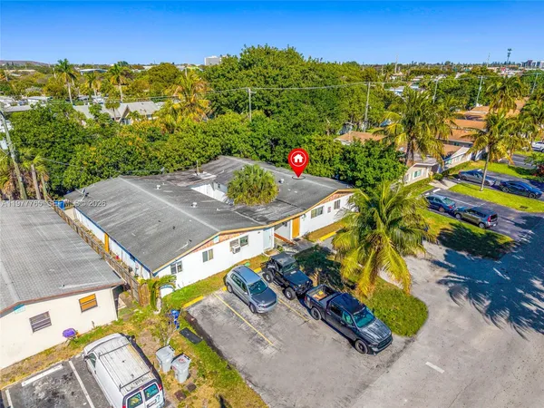 $899,000 | 3021 Northeast 7th Avenue, Pompano Beach, FL 33064