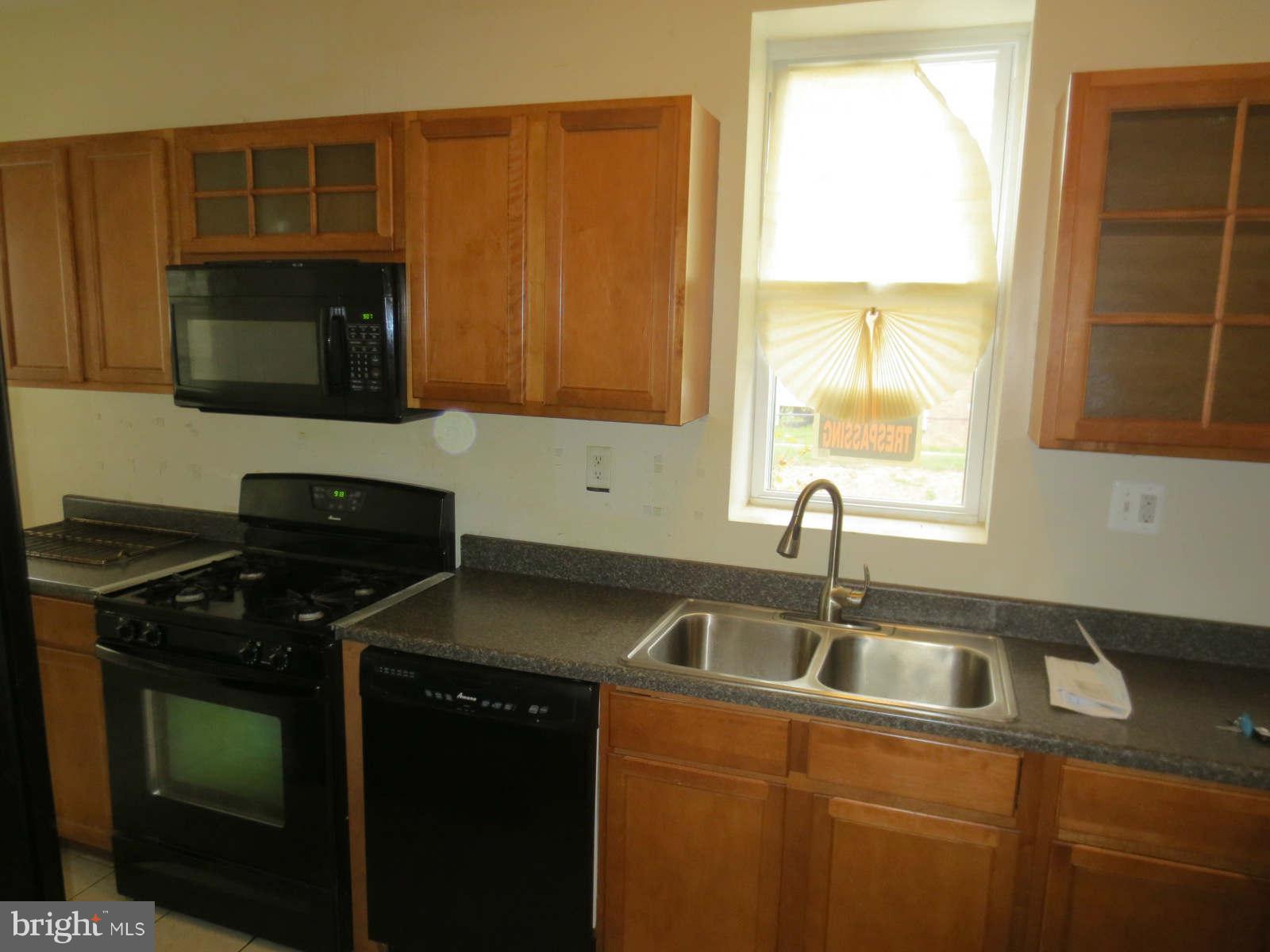 3516 Reisterstown Road Baltimore, MD 21215 - Photo 5 of 15 Kitchen