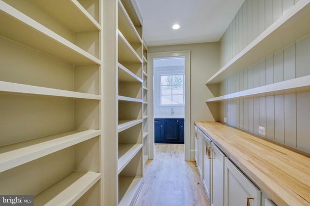 $4,350,000 | 2049 Rockingham Street, McLean, VA 22101