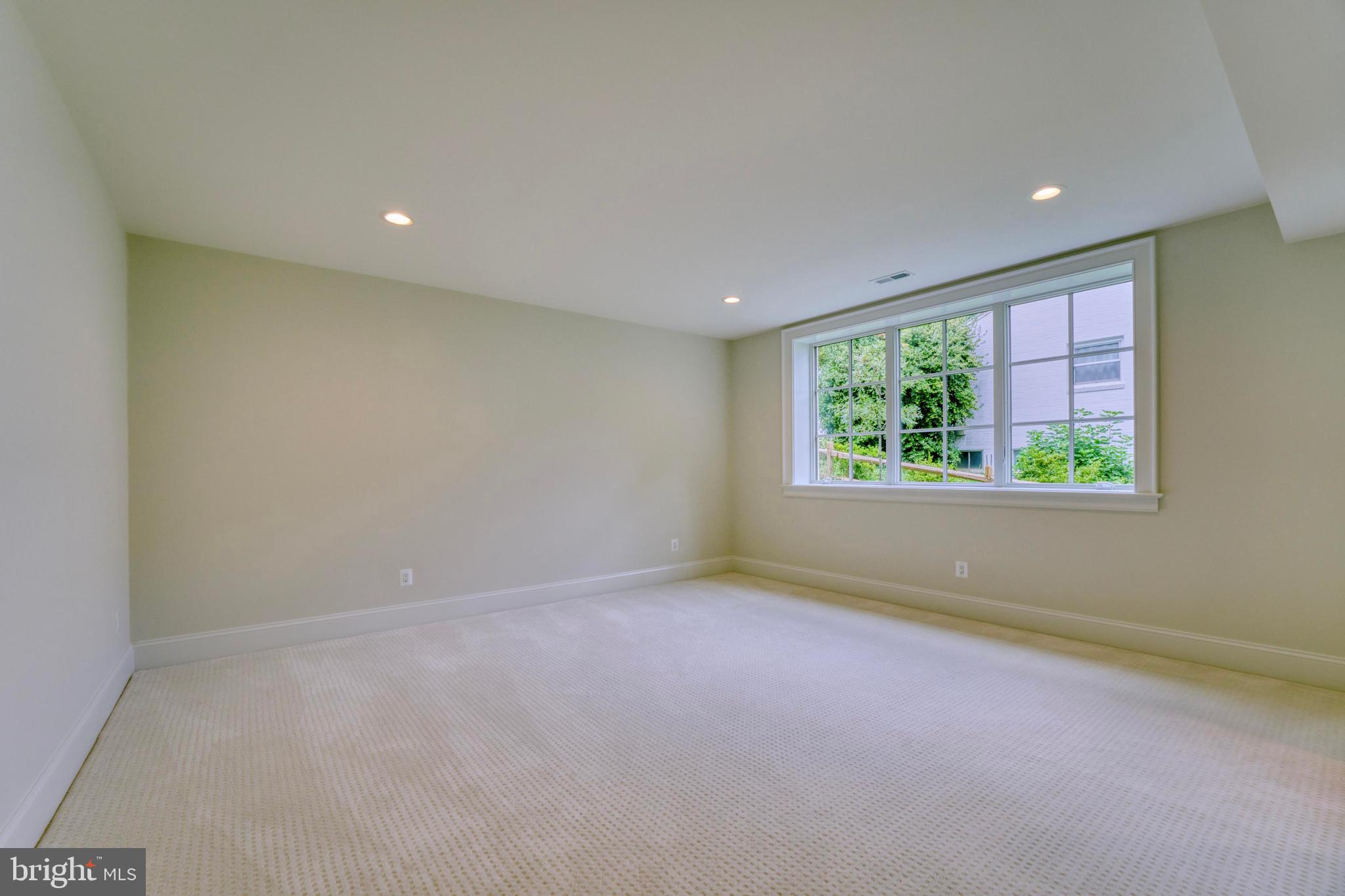 2049 Rockingham Street McLean, VA 22101 - Photo 55 of 68