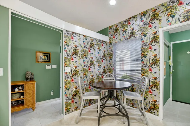 $275,000 | 6096 Kings Gate Circle, Delray Beach, FL 33484