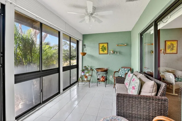$275,000 | 6096 Kings Gate Circle, Delray Beach, FL 33484