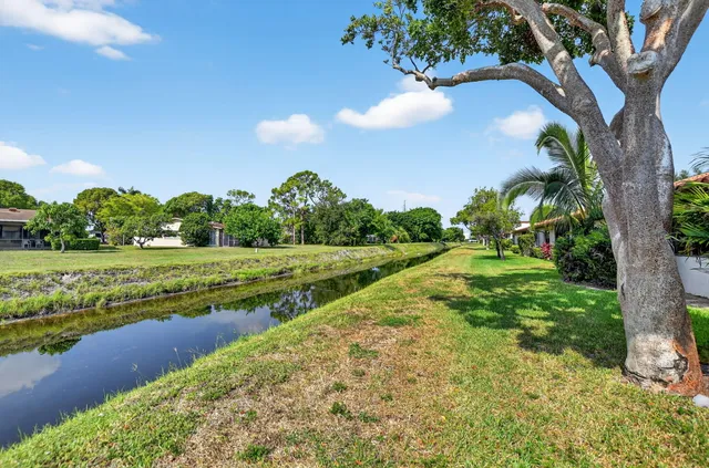 $275,000 | 6096 Kings Gate Circle, Delray Beach, FL 33484