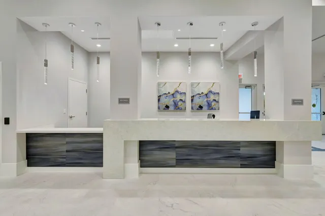 $275,000 | 6096 Kings Gate Circle, Delray Beach, FL 33484