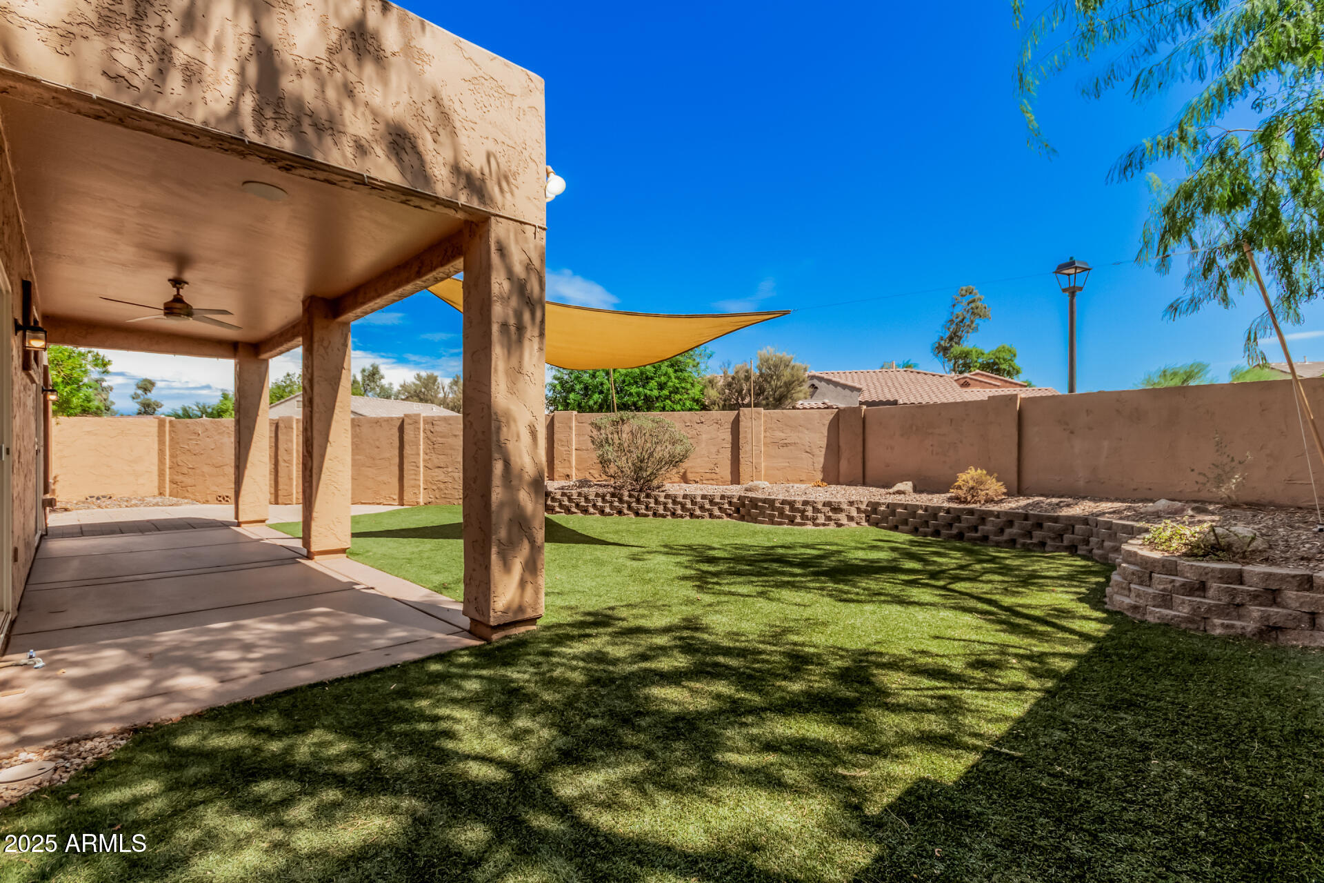3047 East Fremont Road Phoenix, AZ 85042 - Photo 25 of 36 a view of a backyard