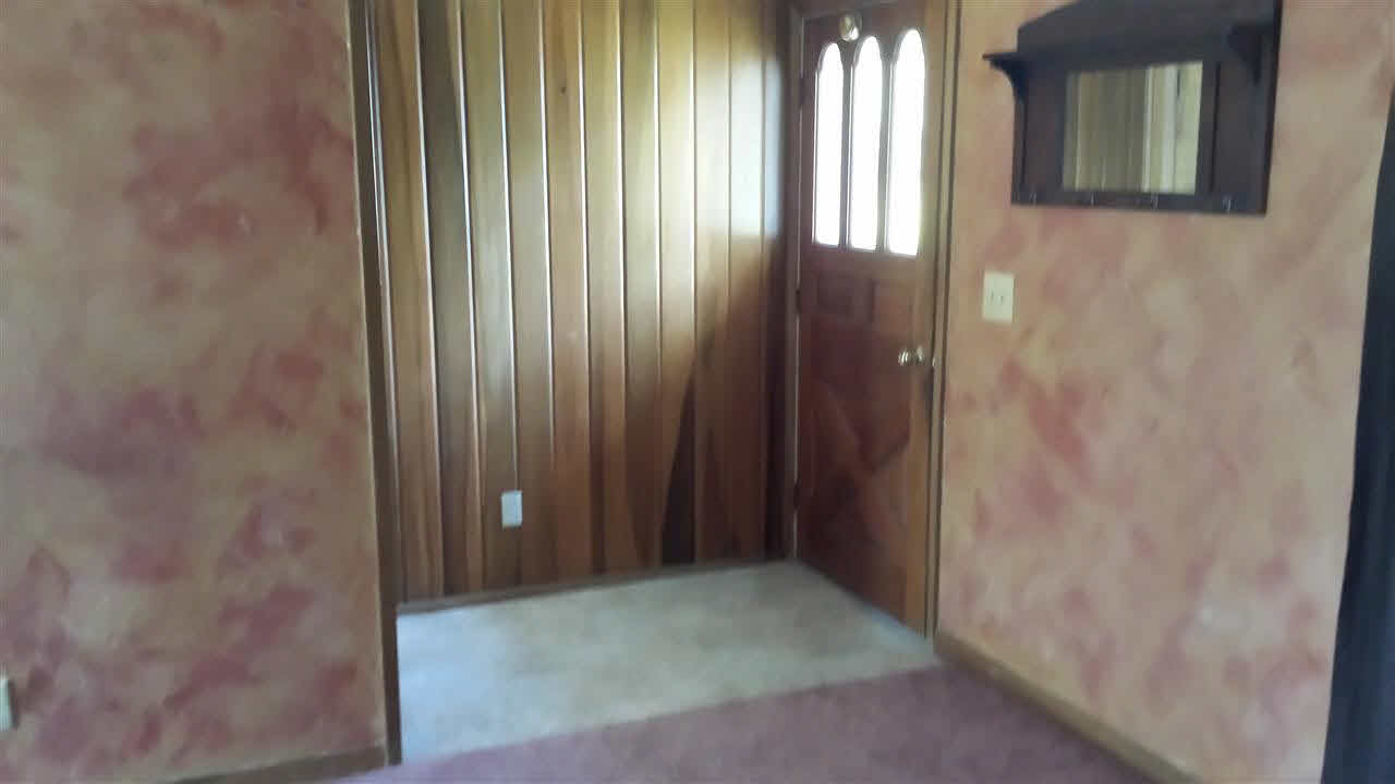 1701 South York Road Yorktown, IN 47396 - Photo 3 of 14 Gallery Image 3