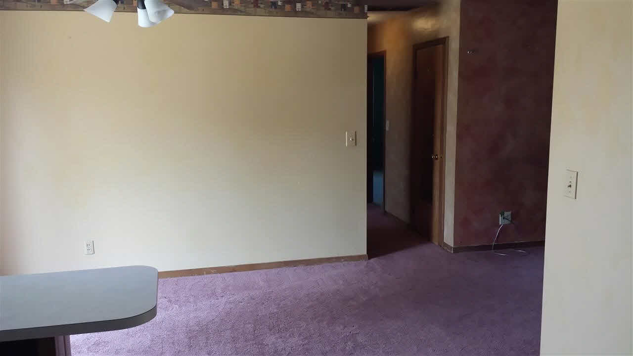 1701 South York Road Yorktown, IN 47396 - Photo 4 of 14 Gallery Image 4