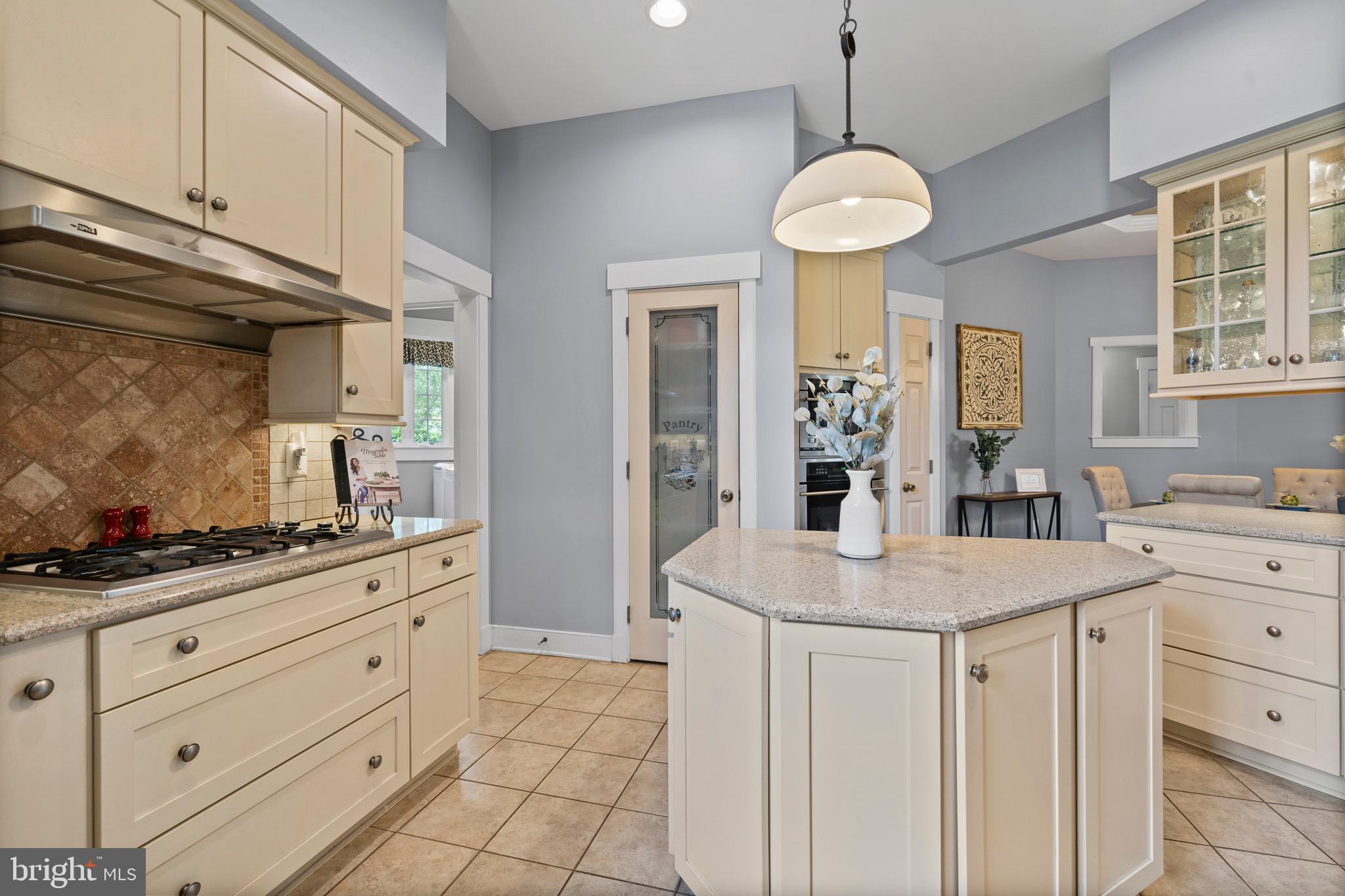 4160 Chaneyville Road Owings, MD 20736 - Photo 19 of 98 Stovetop with backsplash