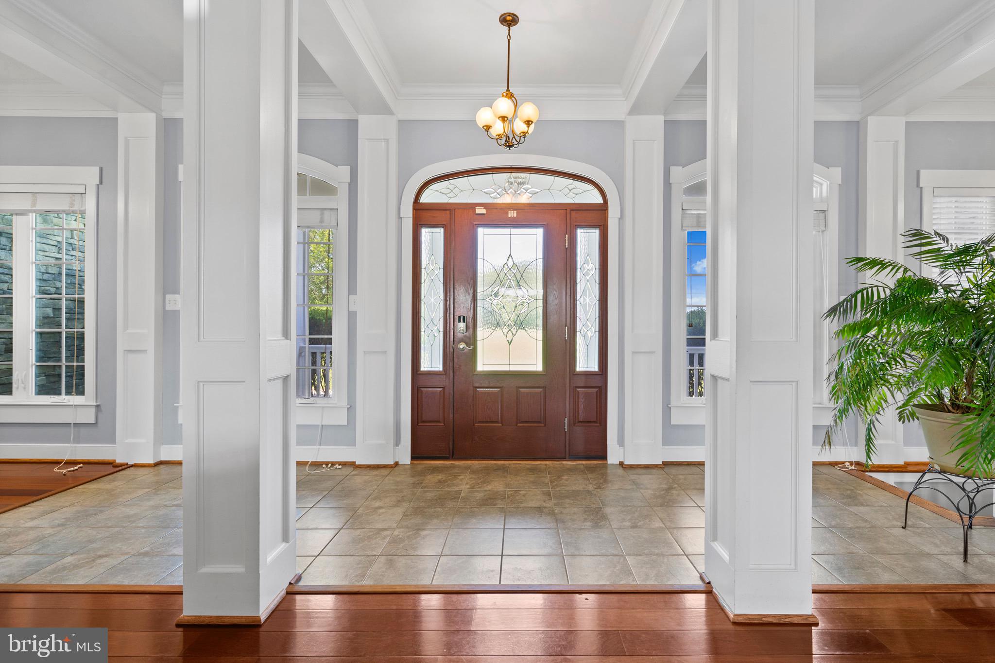 4160 Chaneyville Road Owings, MD 20736 - Photo 7 of 98 Entryway/foyer