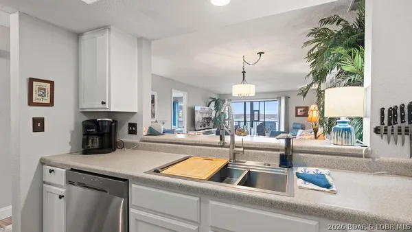 $249,000 | 167 Woodcrest Drive, Unit 2A, Lake Ozark, MO 65049