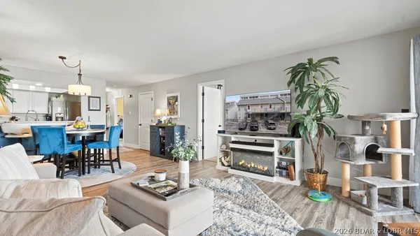 $249,000 | 167 Woodcrest Drive, Unit 2A, Lake Ozark, MO 65049