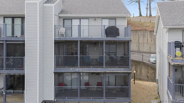 $249,000 | 167 Woodcrest Drive, Unit 2A, Lake Ozark, MO 65049