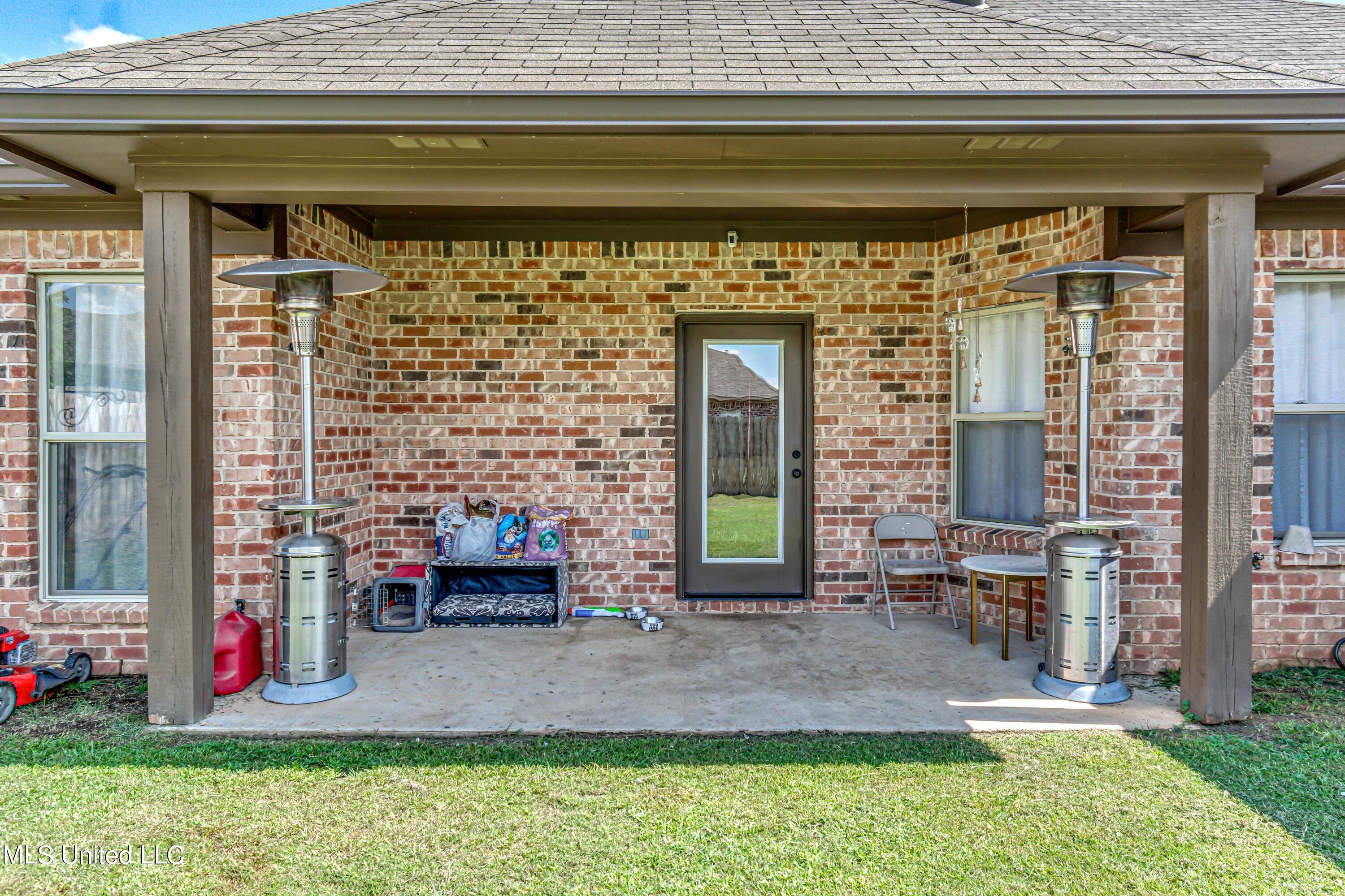 213 Greenfield Ridge Drive Brandon, MS 39042 - Photo 7 of 45 213 Greenfield Ridge Dr-61
