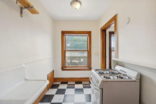 $990 | 1910 1st Avenue South, Unit 1, Minneapolis, MN 55403