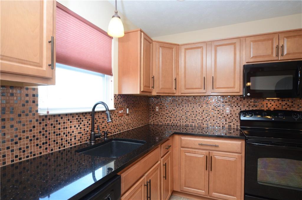 134 Lockheed Drive Coraopolis, PA 15108 - Photo 3 of 15 Gallery Image 3