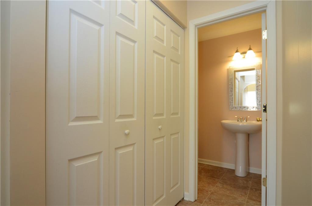 134 Lockheed Drive Coraopolis, PA 15108 - Photo 10 of 15 Gallery Image 10