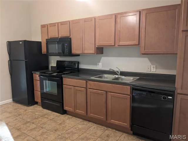 $449,999 | 225-229 Steins Street, St. Louis, MO 63111